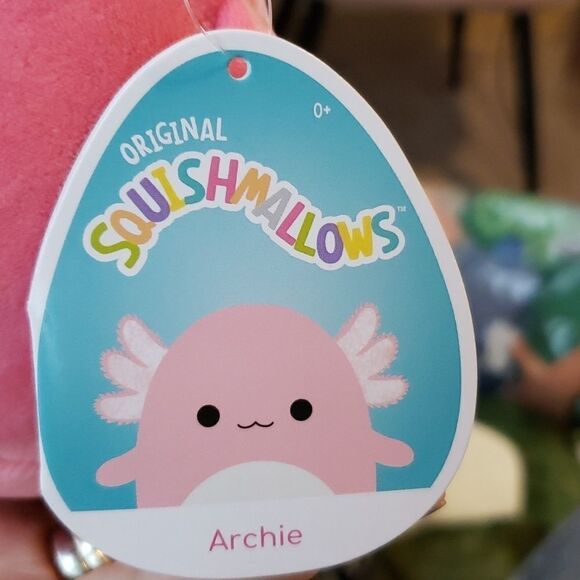 SQUISHMALLOWS 2021 5 inch Axolotl Archie - Picture 2 of 3
